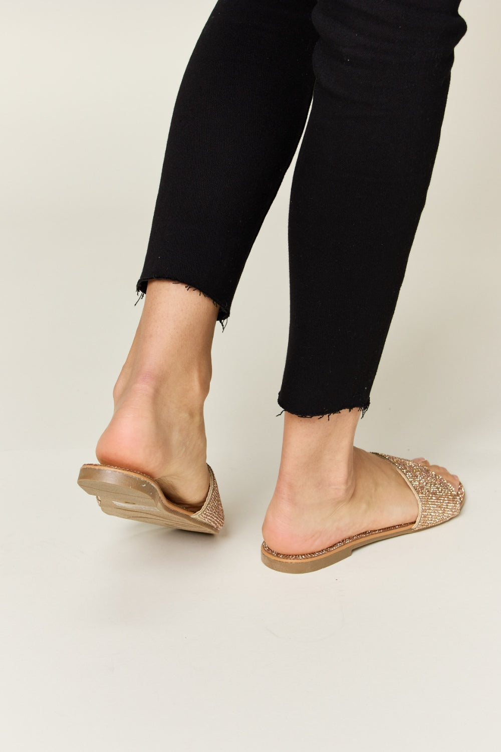WILD DIVA Rhinestone Open Toe Flat Sandals-4