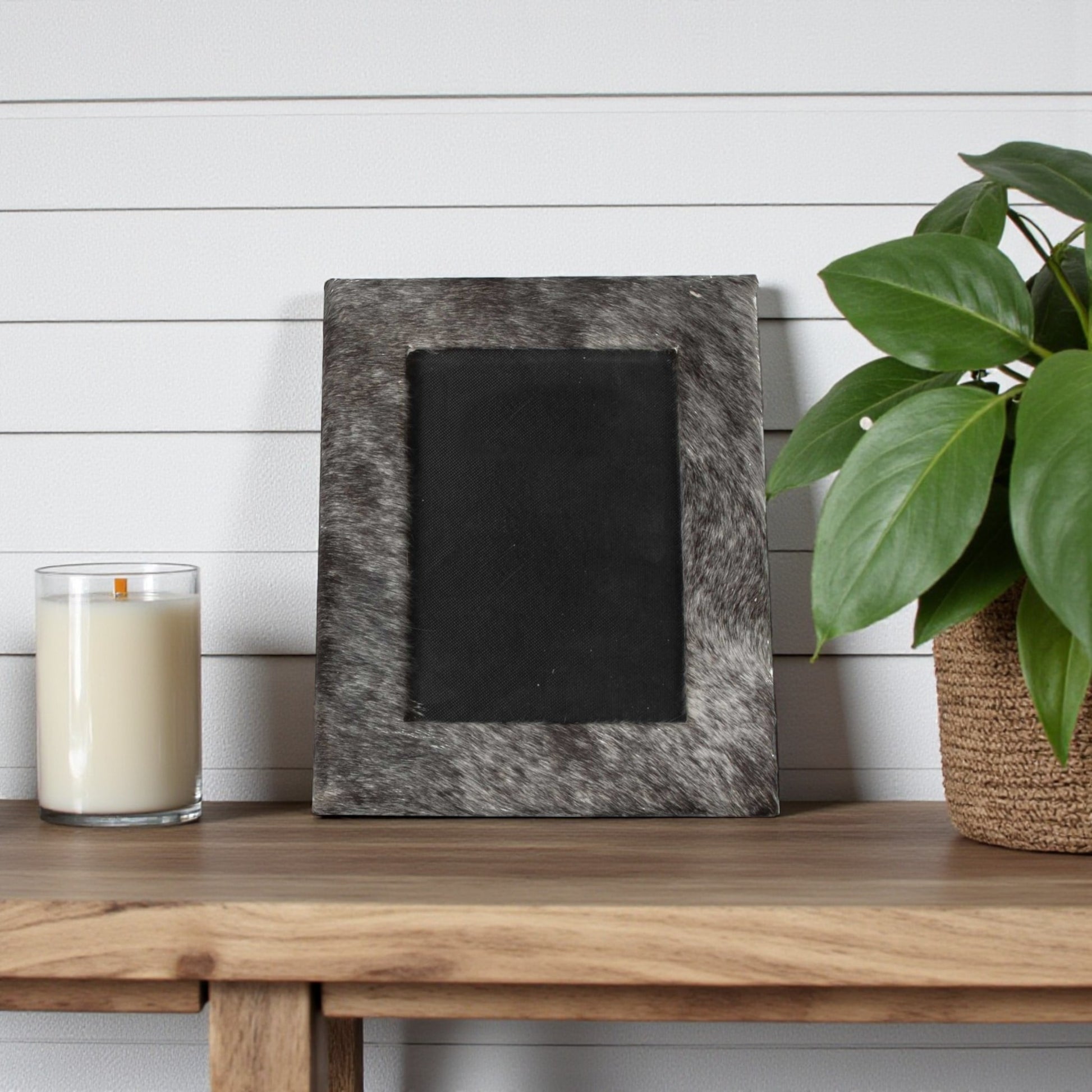 4" x 6" Gray Cowhide Tabletop Picture Frame with Mat-0