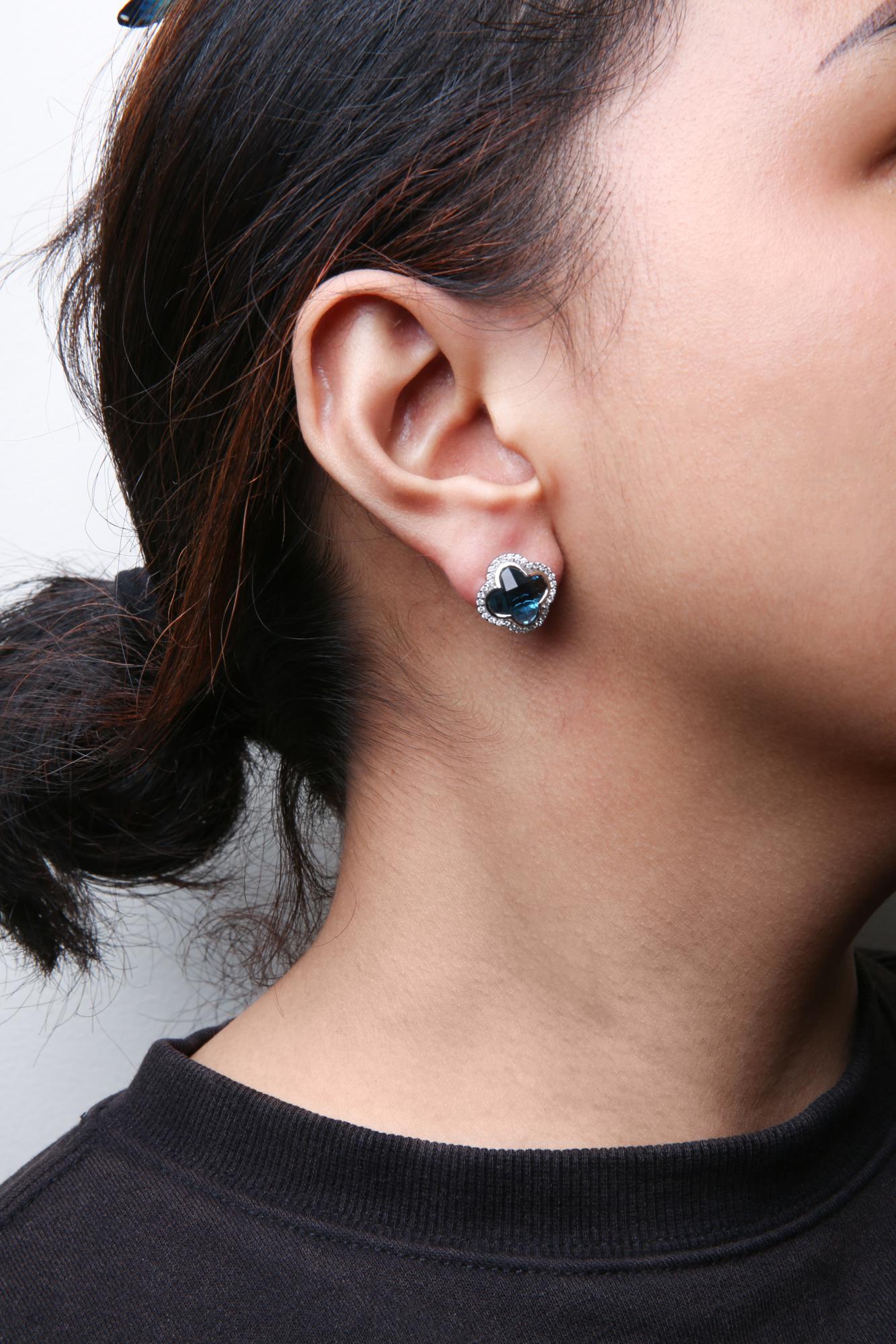 18K White Gold 3/8 Cttw Diamond and 11x11mm Clover-Cut London Blue Topaz Gemstone Halo Clover Stud Earrings (G-H Color, SI1-SI2 Clarity)-3