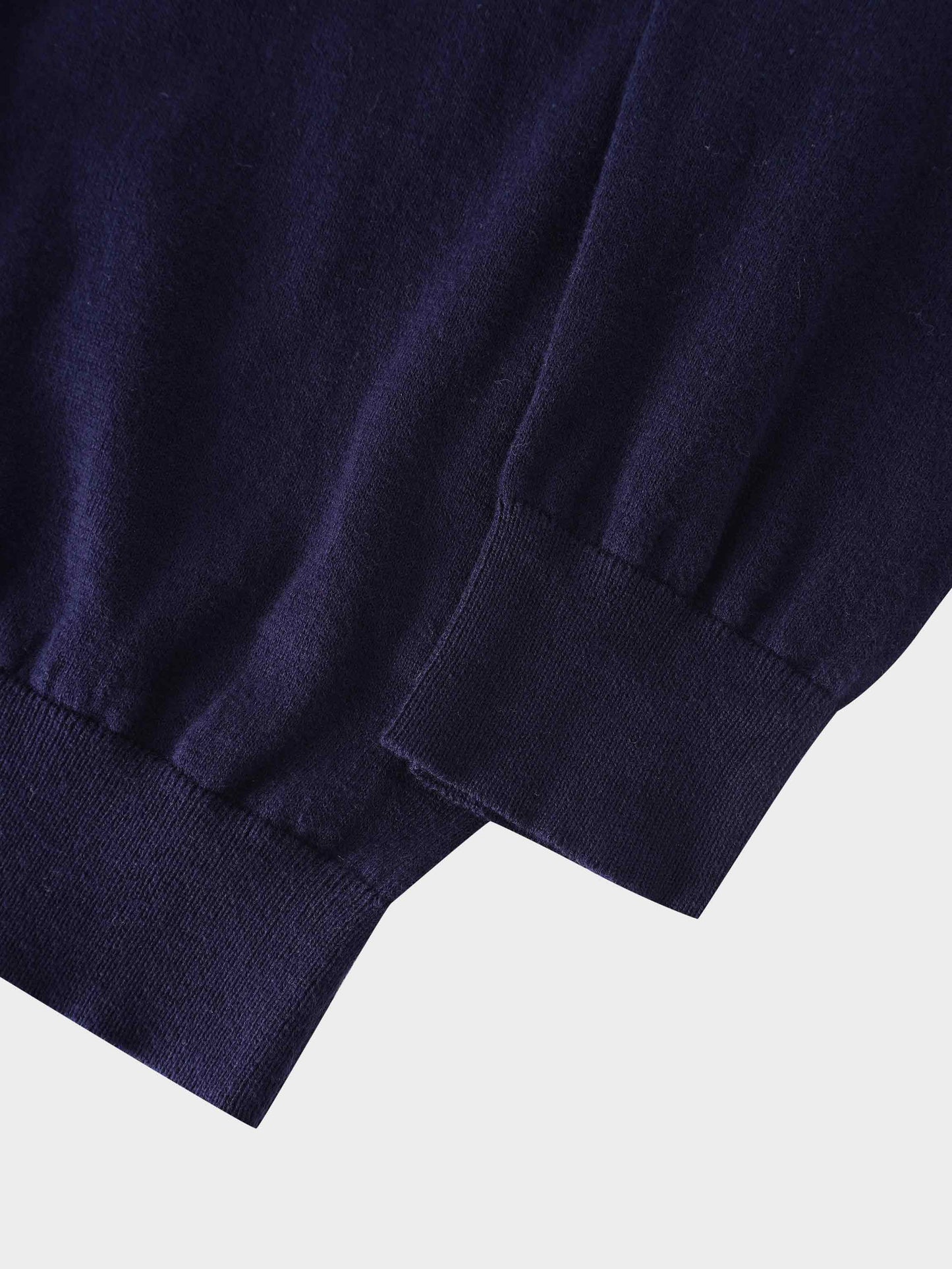 High V Lightweight Sweater-Navy-4