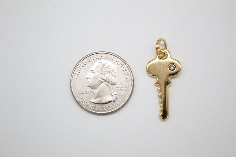 18K Gold Filled Heart With Key Outline Pendant Charm (A270)-2
