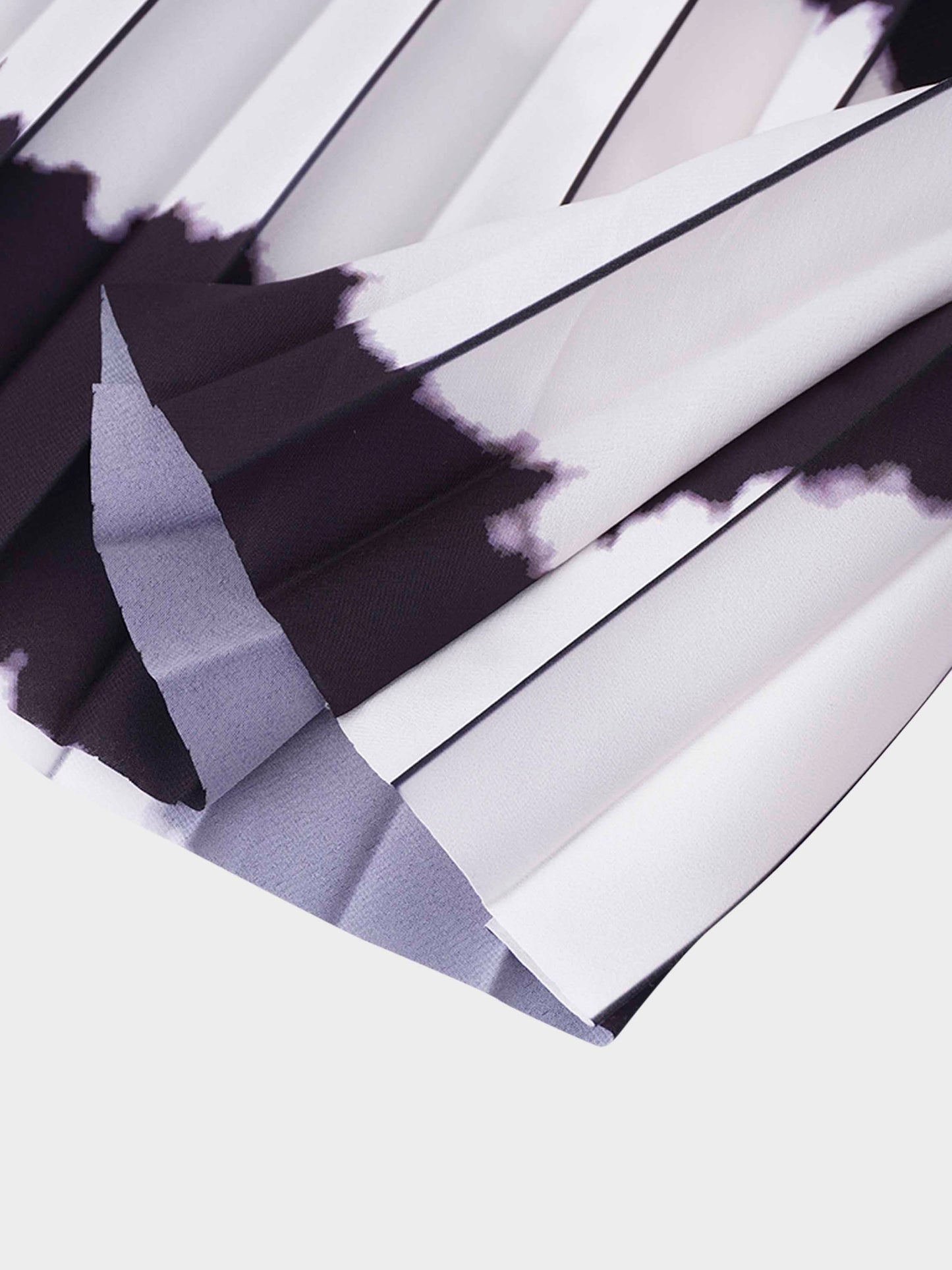 Elastic Waist Printed Pleated Skirt-Black White Ombre-4
