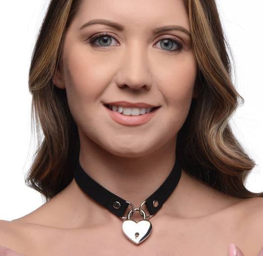 Lock-It Heart Choker-0