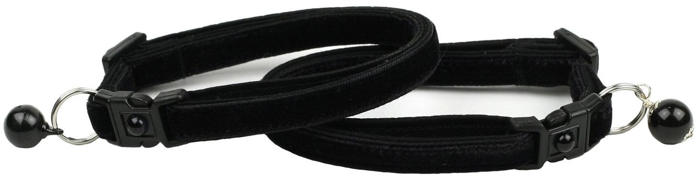 Soft Black Velvet Cat Collar-3