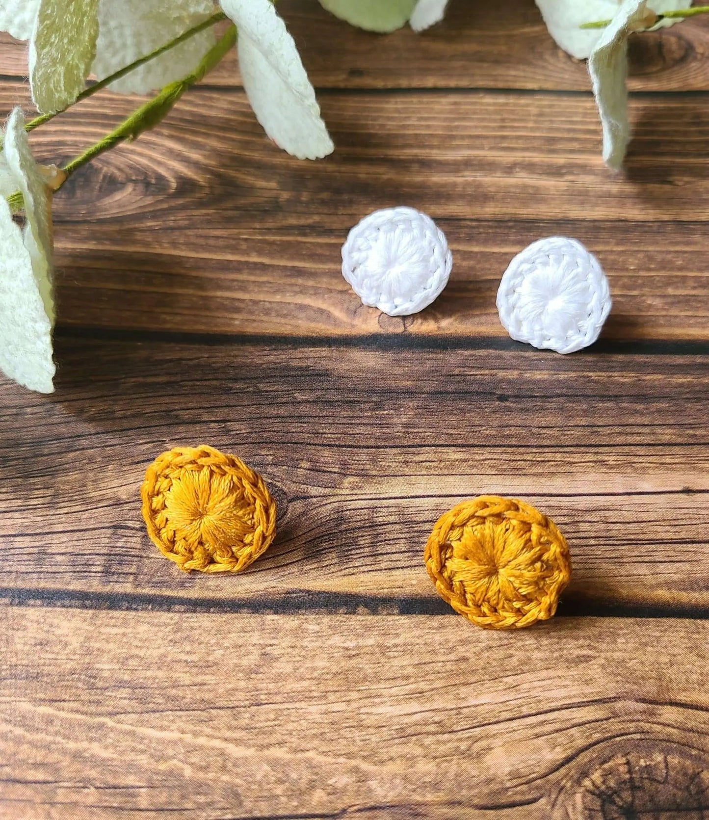 Circle Post Studs-6