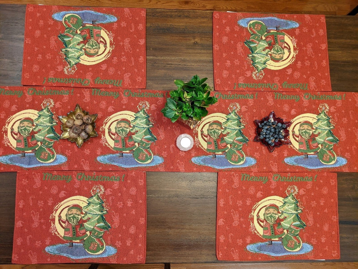 DaDa Bedding Set of 4-Pieces Red Santa Claus Christmas Tapestry Placemats 13” x 19” (17615)-4