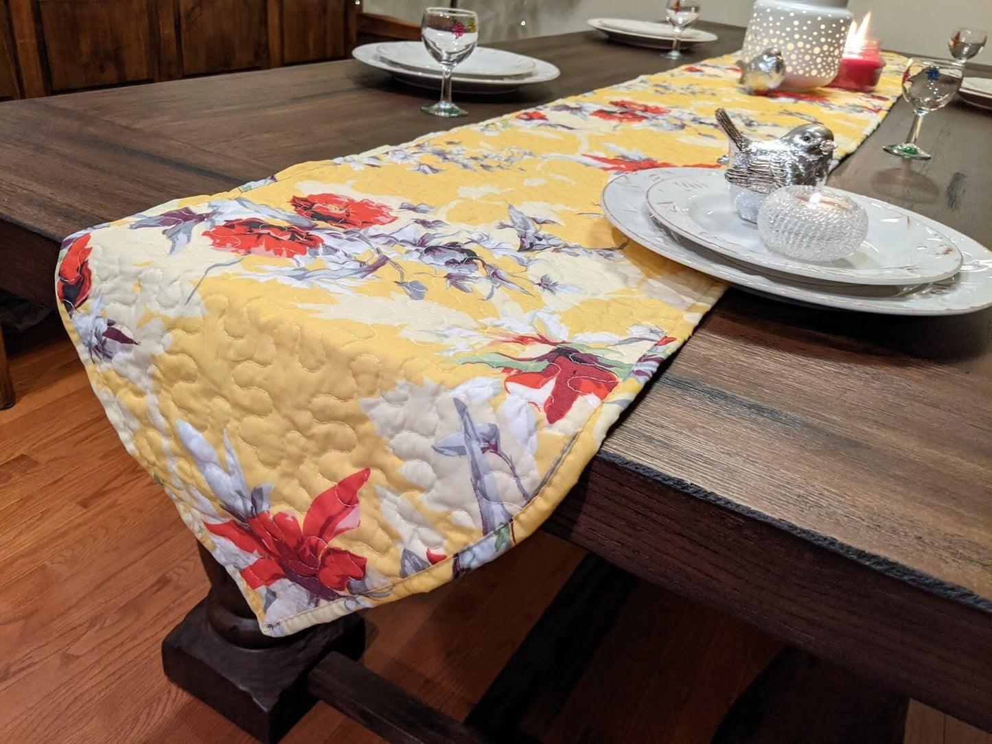 DaDalogy Bedding Sunshine Yellow Floral Vintage Hummingbirds Garden Table Runner (925)-4