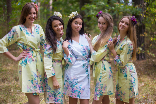 Light Yellow Blooming Flowers Pattern Bridesmaids Robes-0