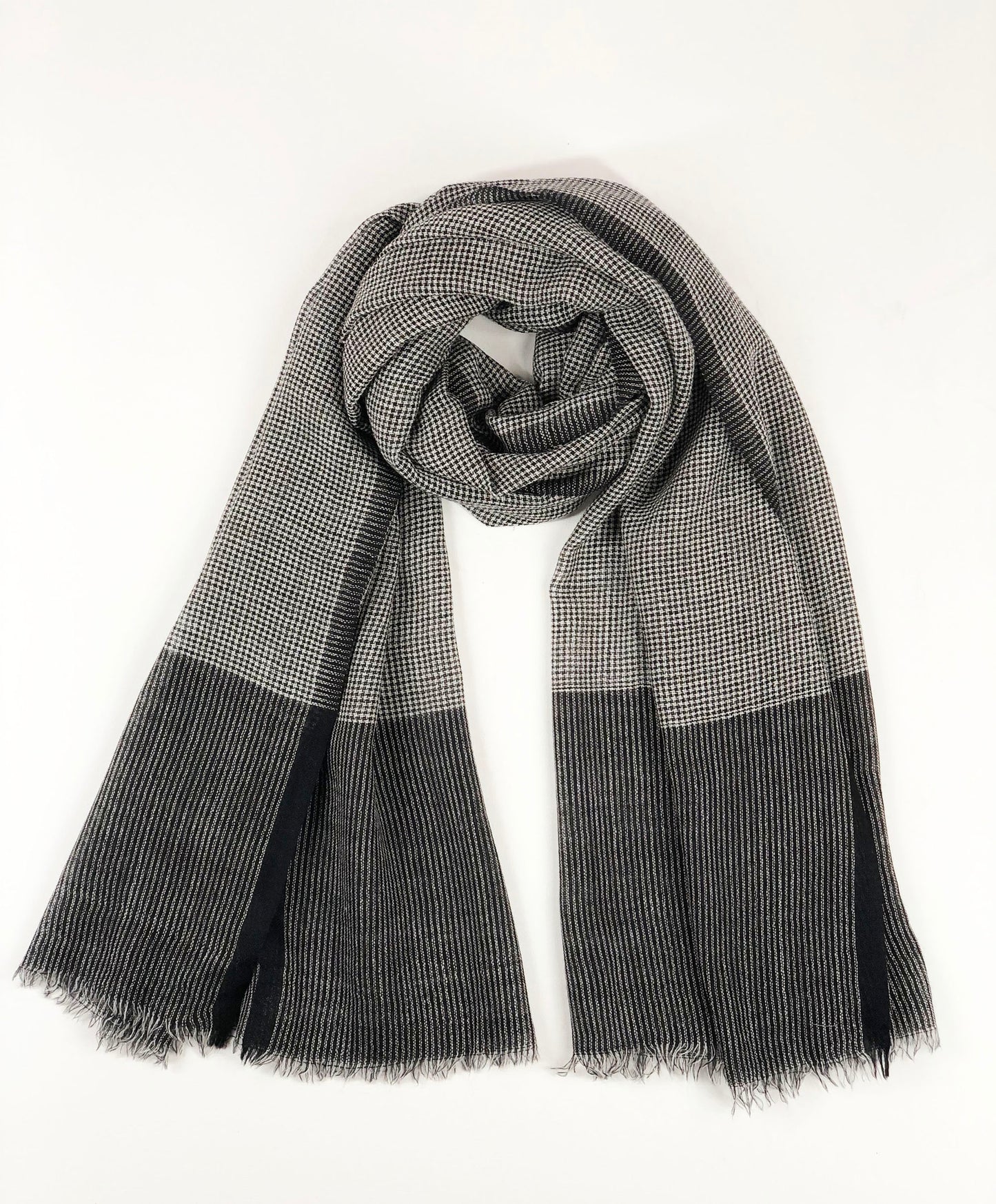 Black and White Gingham Check Scarf-4