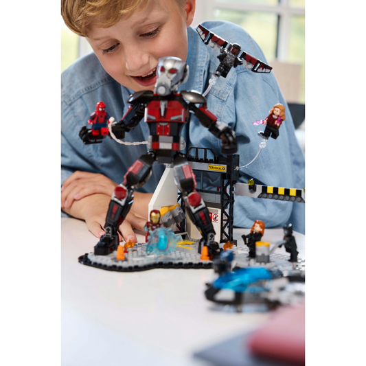 LEGO SUPER HEROES CAPTAIN AMERICA_ CIVIL WAR ACTION BATTLE (76314)-0