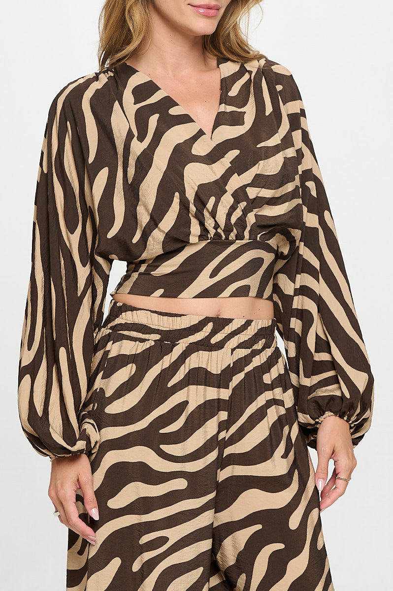 Print V neck Crop Top w Smock Detail-2