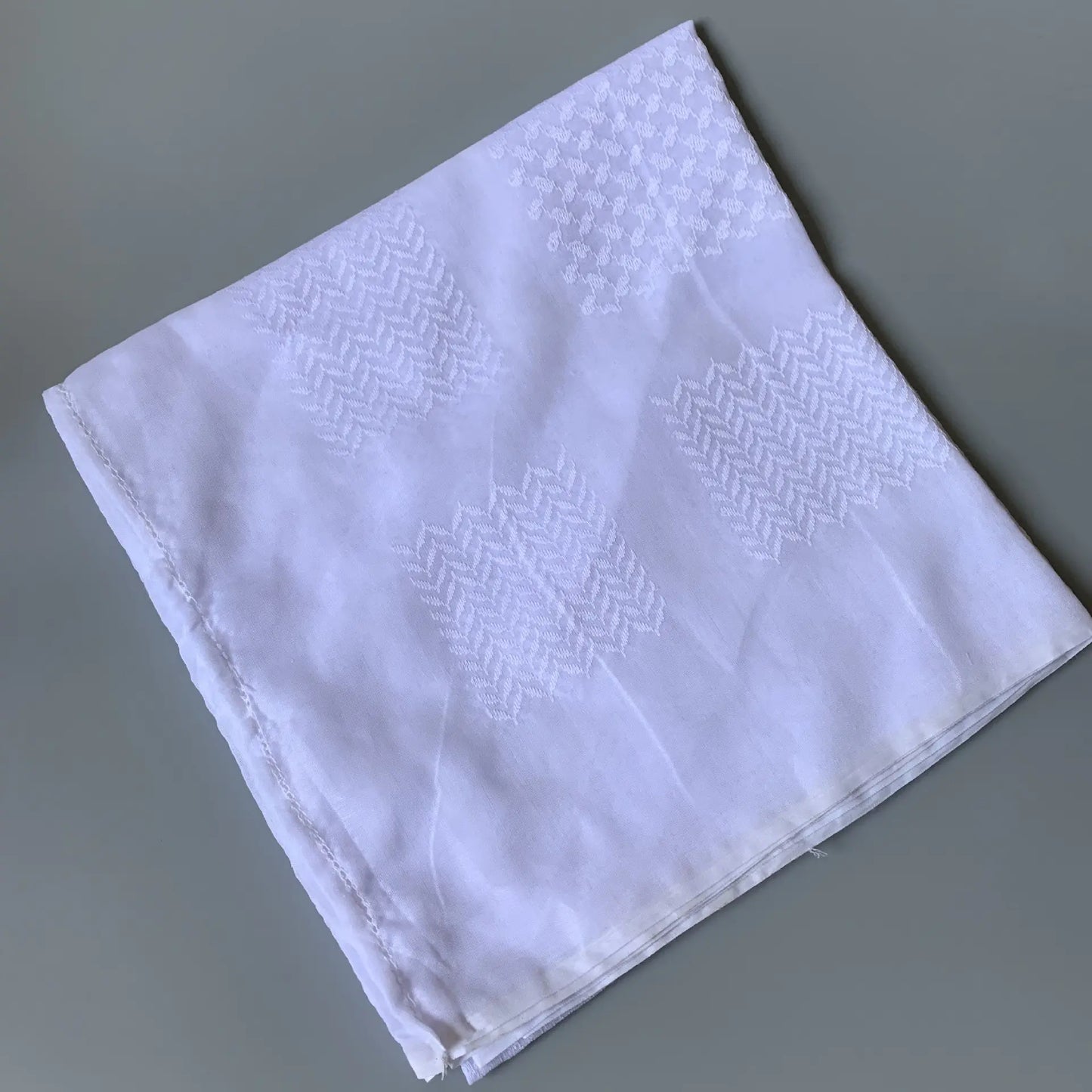 Men's Arab Headscarf for UAE Travel and Fashion