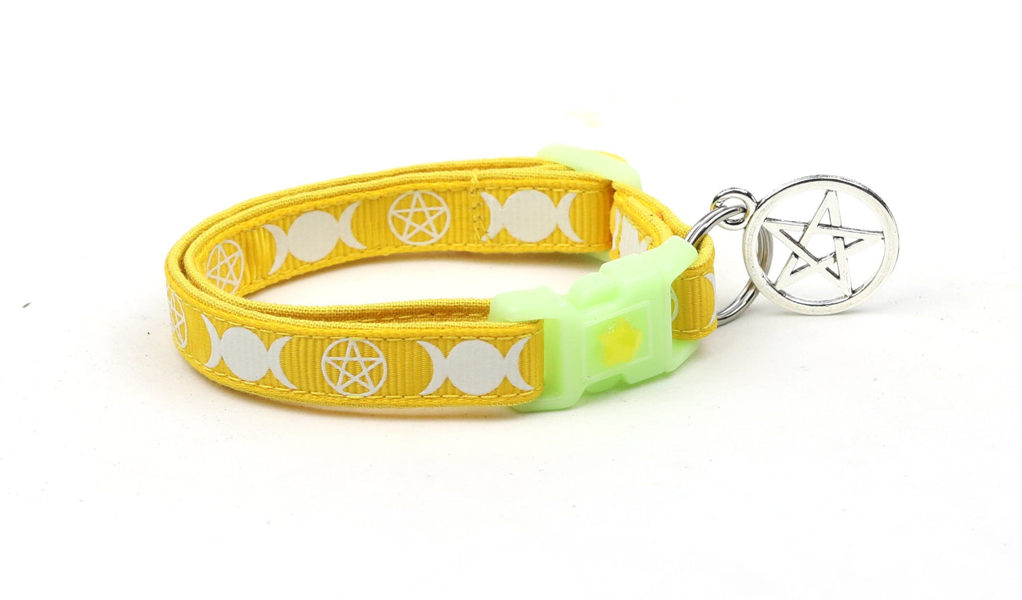 Witch's Familiar on Yellow Cat Collar-1