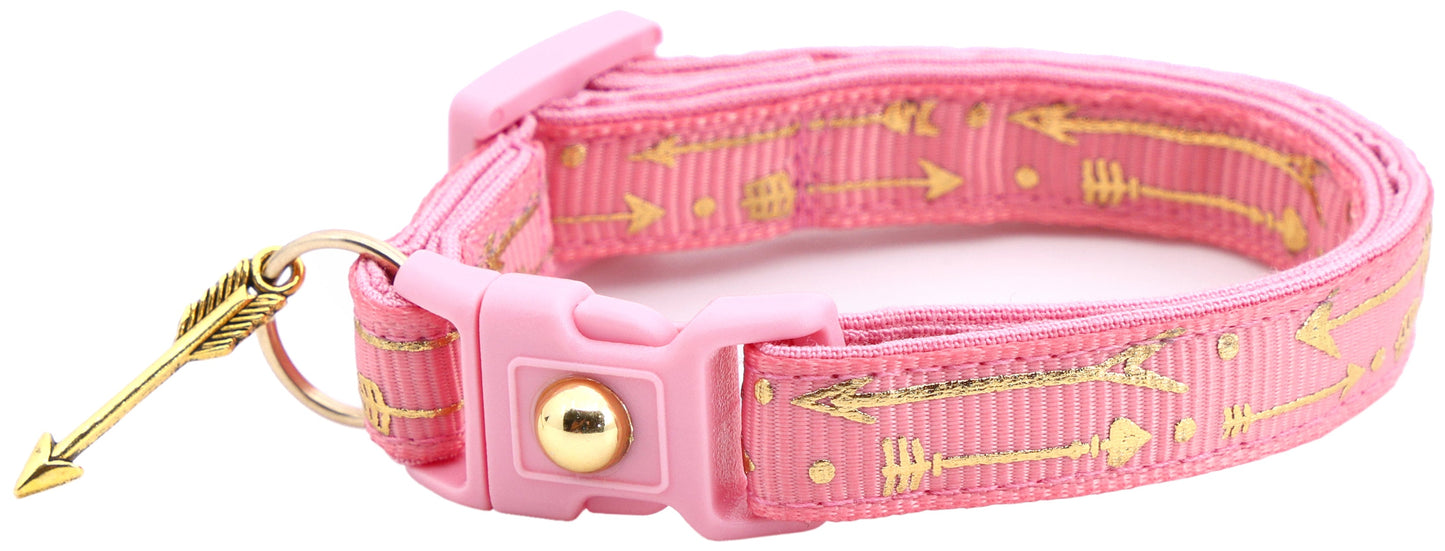 Metallic Gold Arrows Breakaway Cat Collar-15