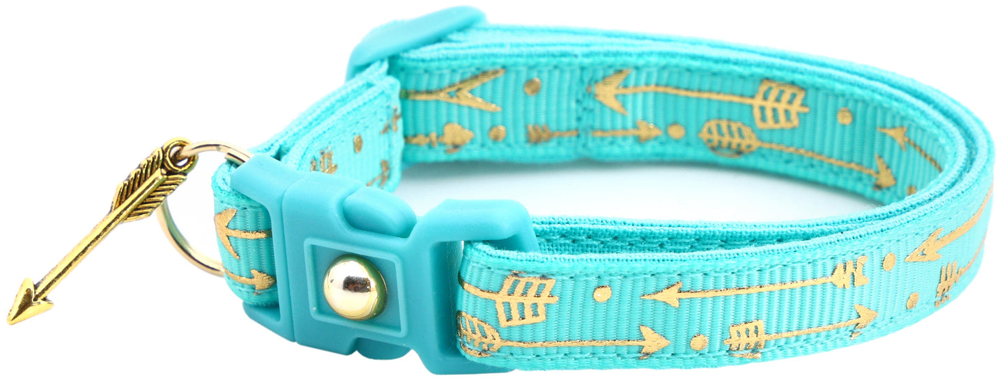 Metallic Gold Arrows Breakaway Cat Collar-17