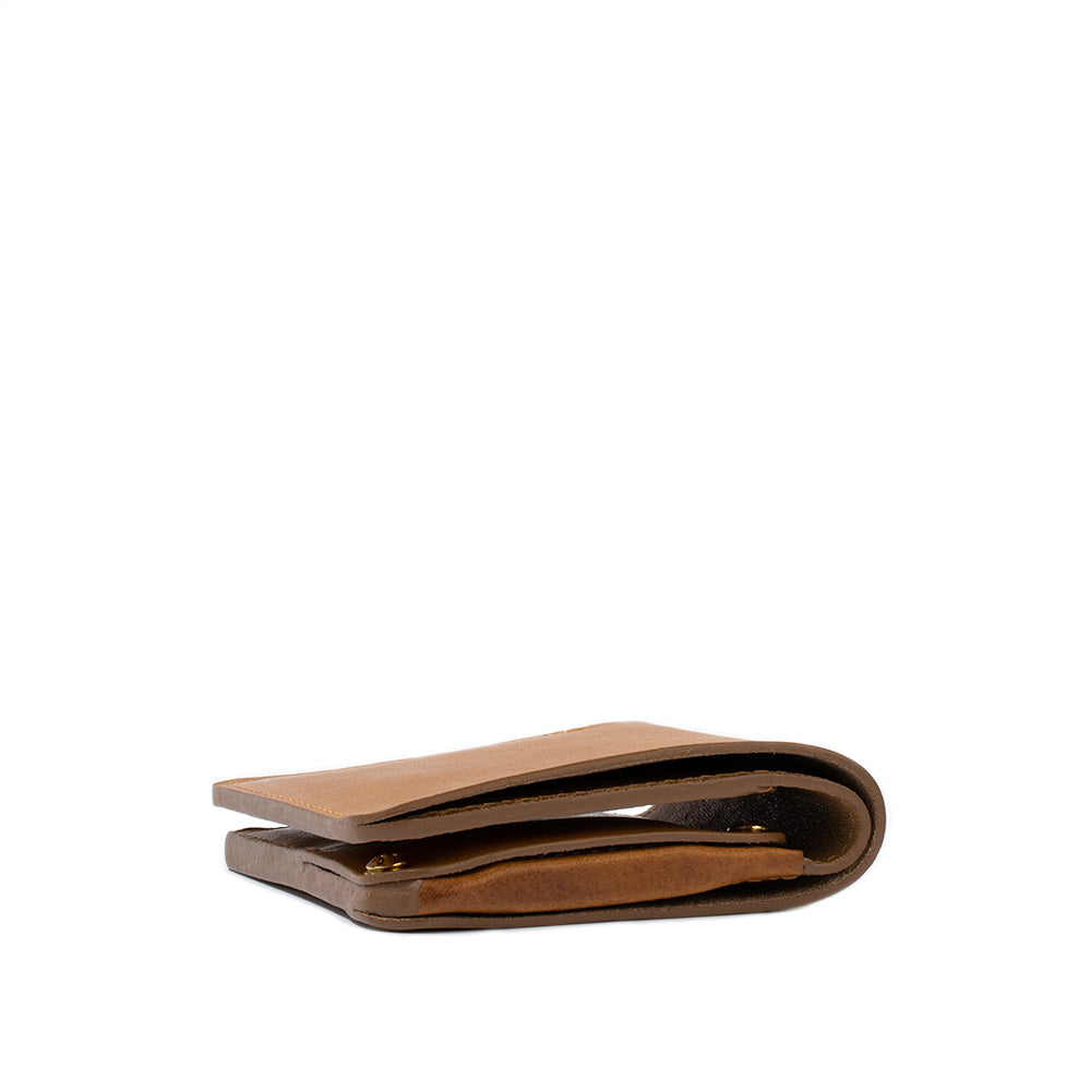 Leather AirTag Billfold Wallet 1.0-2