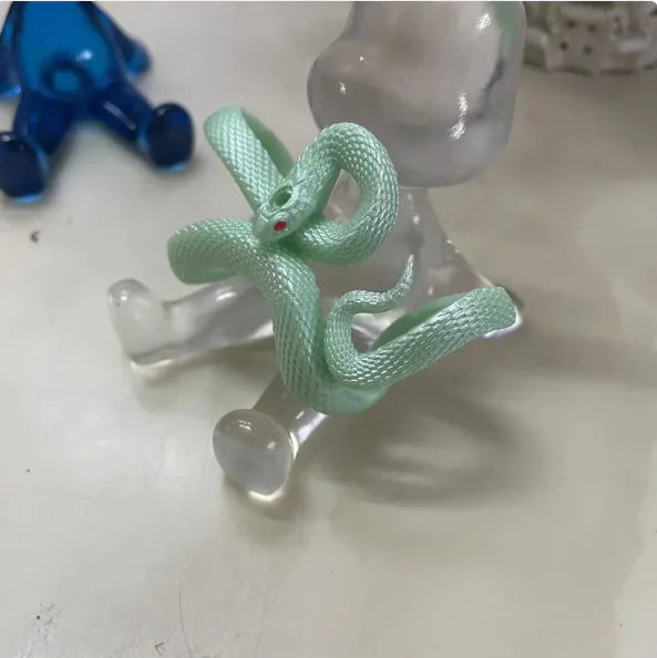 Snake Shield