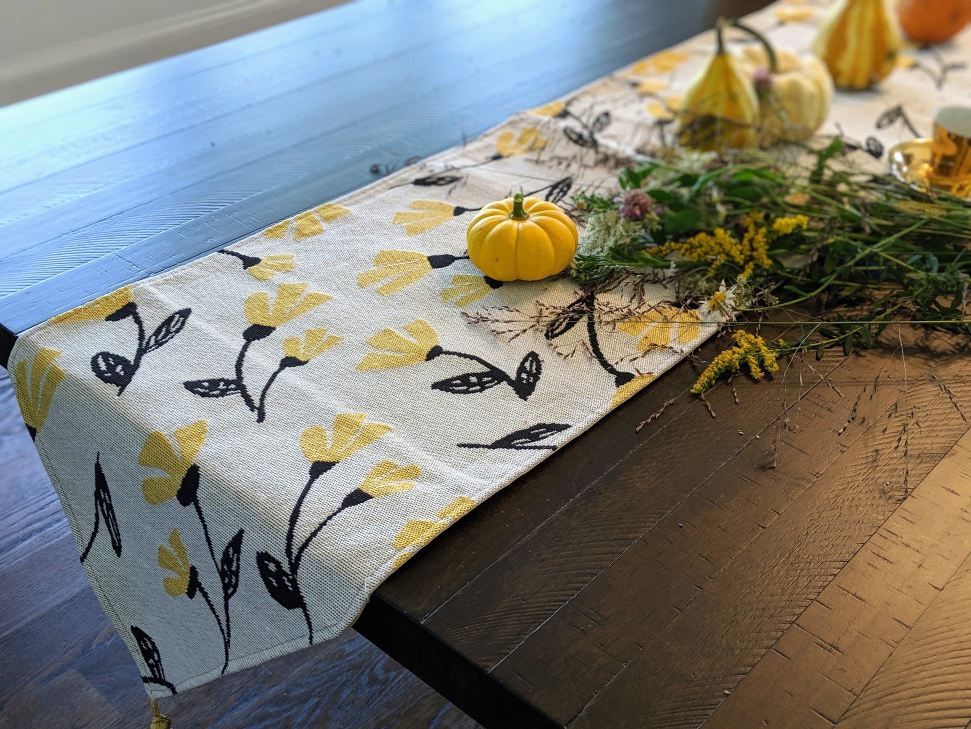 DaDa Bedding Yellow Fleur Floral Garden Woven Tapestry Dining Table Runner (18112)-2