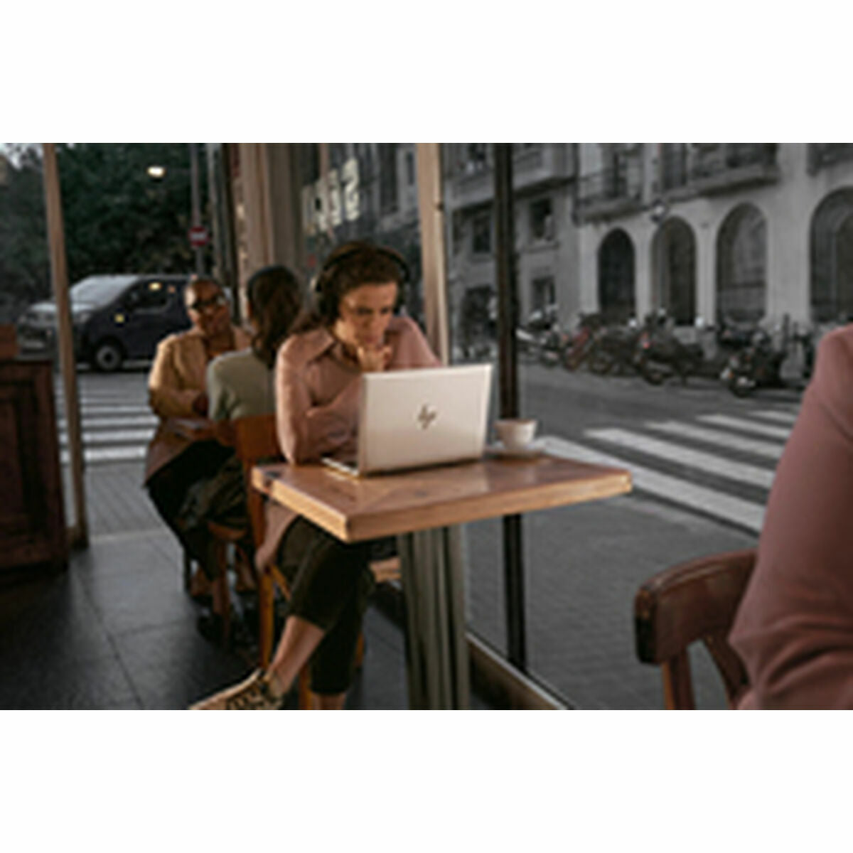 Laptop HP AD2Z9ET#ABE-0