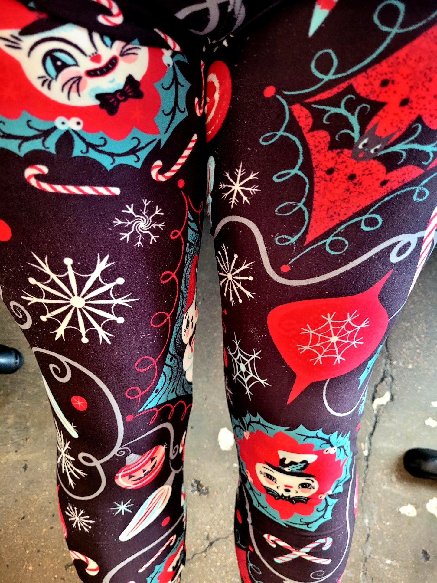 Frosty Spookmas Eve (Johanna Parker Exclusive) - High-quality Handcrafted Vibrant Leggings-4