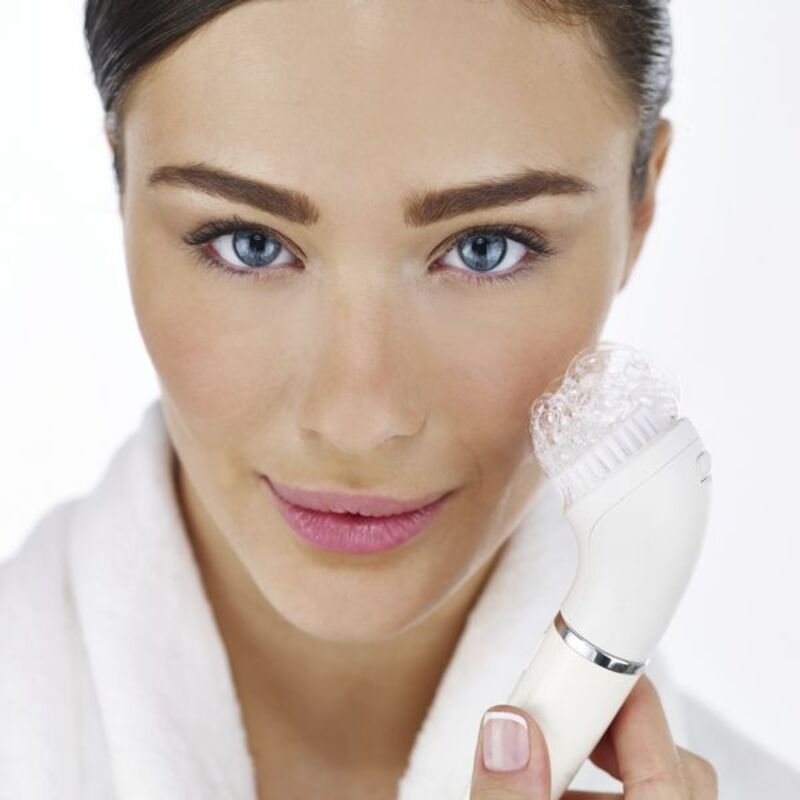 Electric Facial Cleanser/Hair Remover Braun Face 810-5