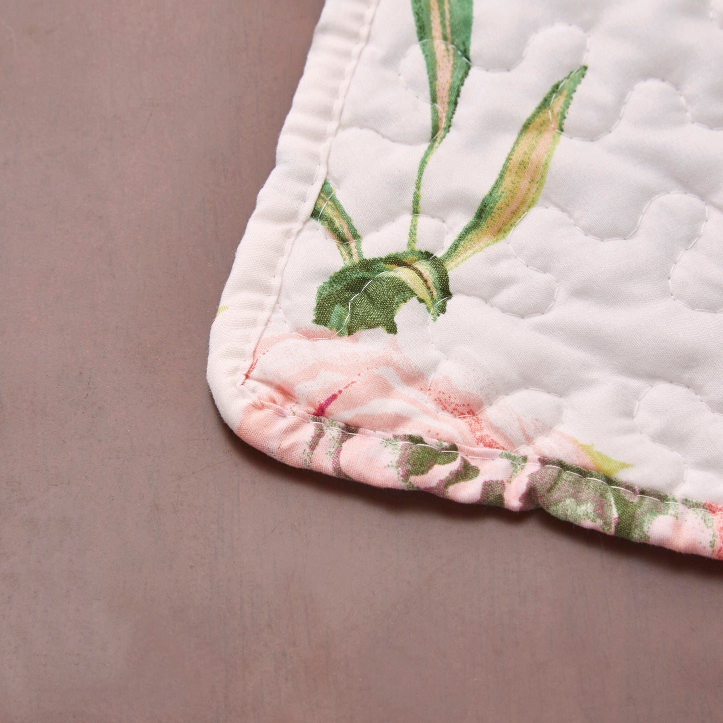 DaDa Bedding Set of 4-Pieces Romantic Roses Pink Floral Quilted Dining Placemats 13” x 19” (879)-3