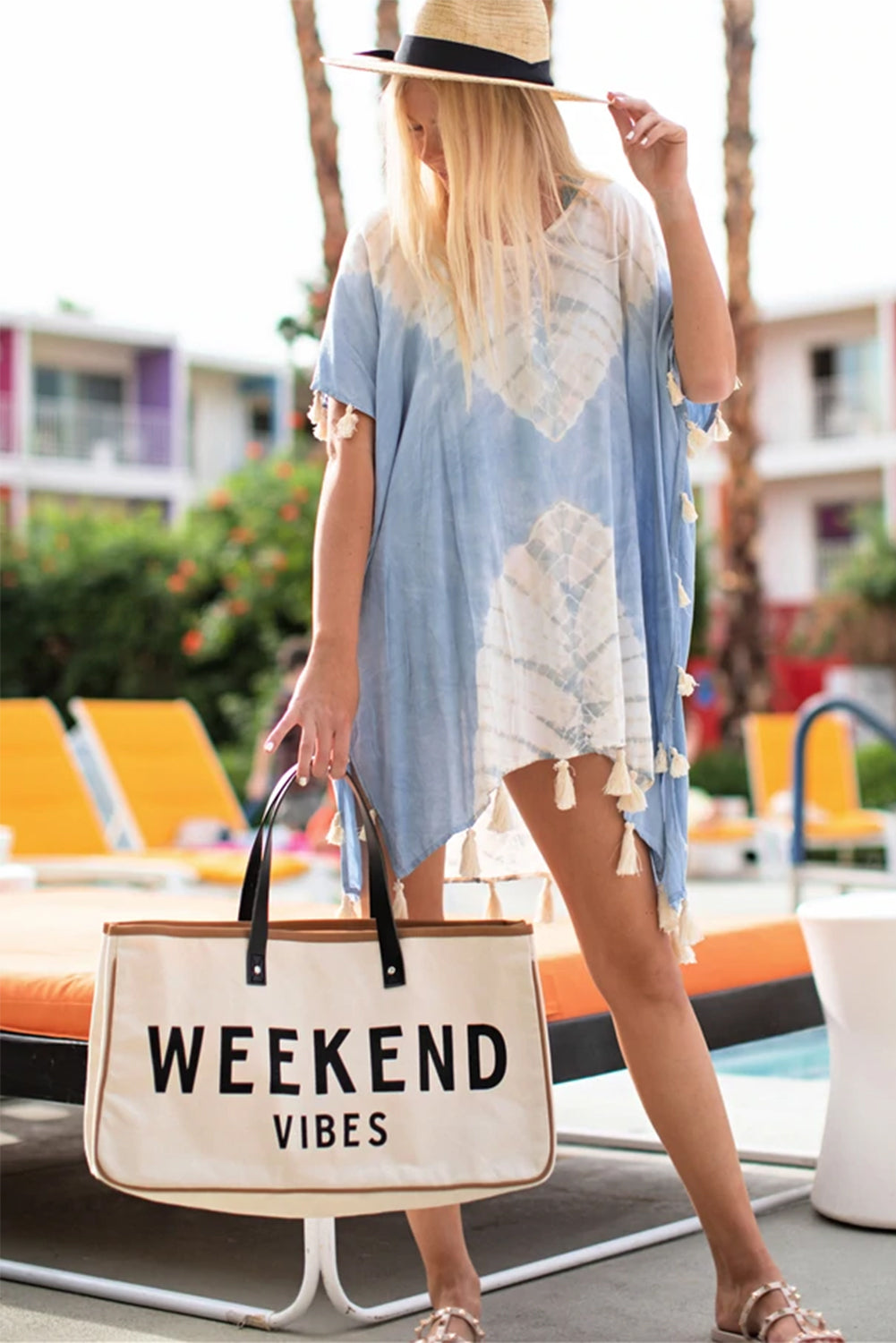 Alicia WEEKEND VIBES Canvas Tote-1