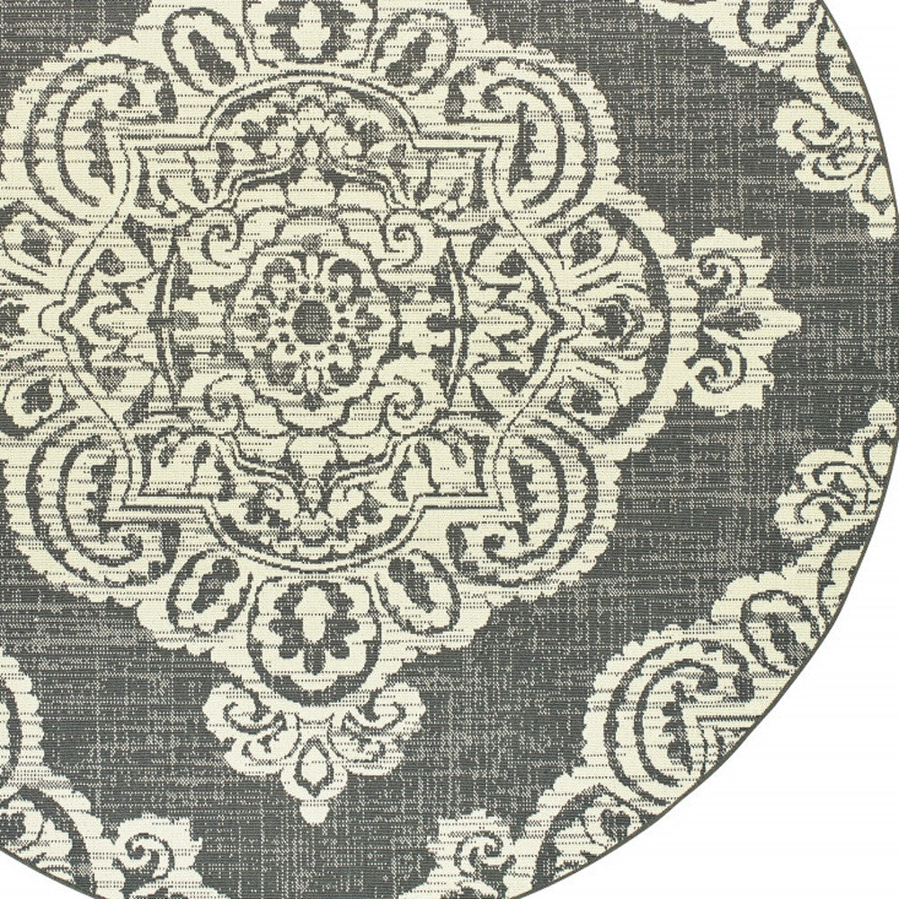 8' X 8' Gray and Ivory Round Oriental Stain Resistant Indoor Outdoor Area Rug-2