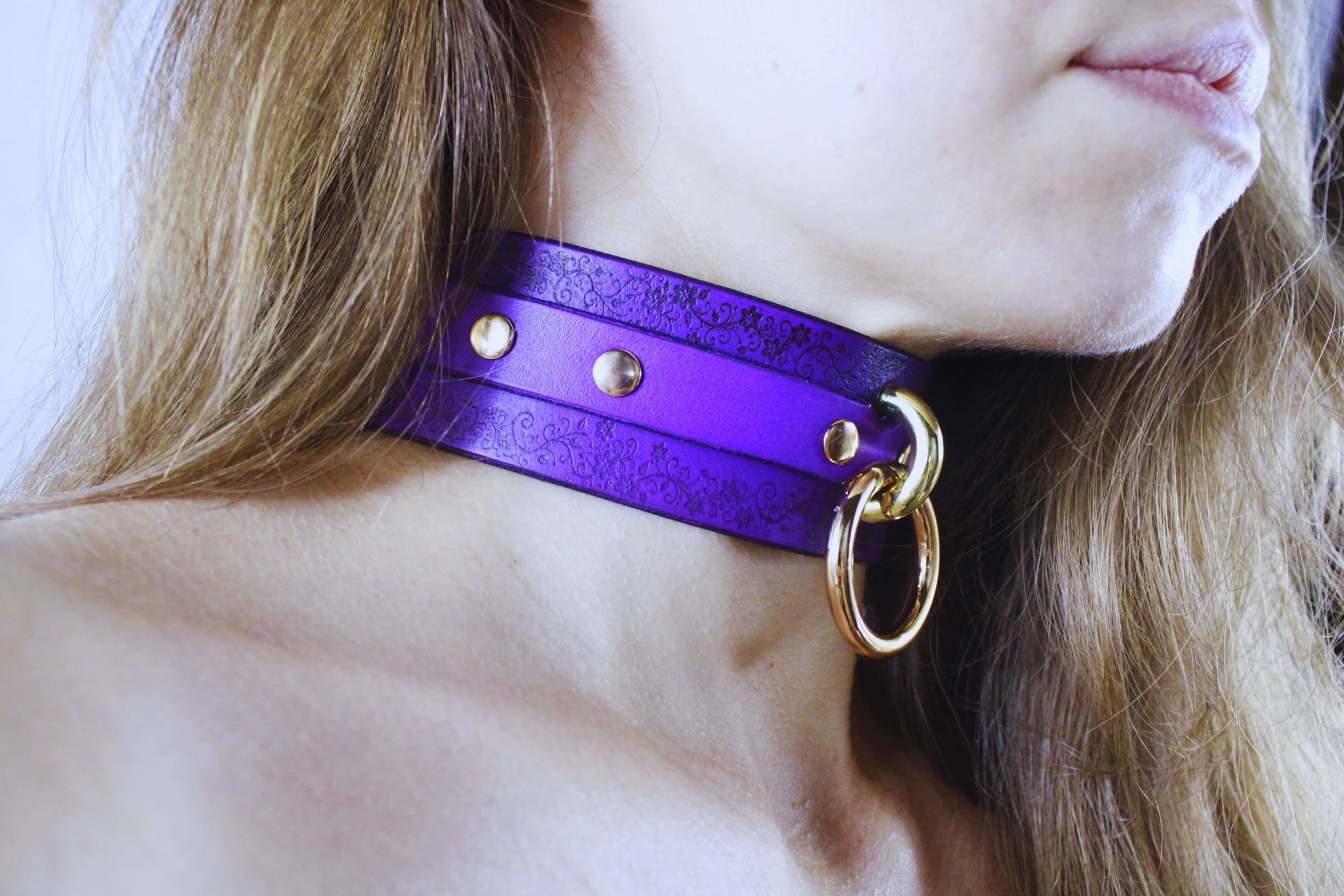 Floral Pattern Submissive Collar – Purple Leather Discreet Day Choker-2
