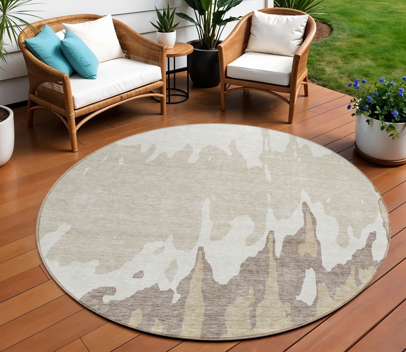 8' Ivory And Beige Round Abstract Washable Indoor Outdoor Area Rug-0