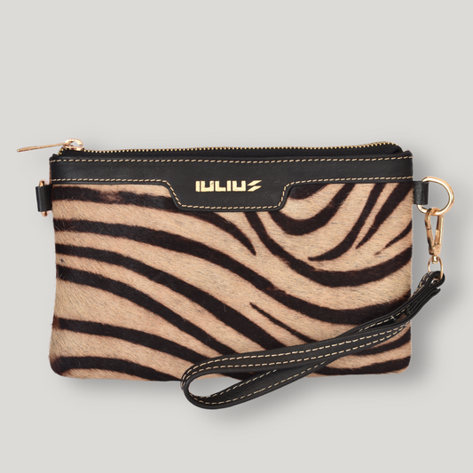 Cartera de Mano de Cuero Negro con Solapa Pelo Cebra – Piel Genuina – IULIUS-0
