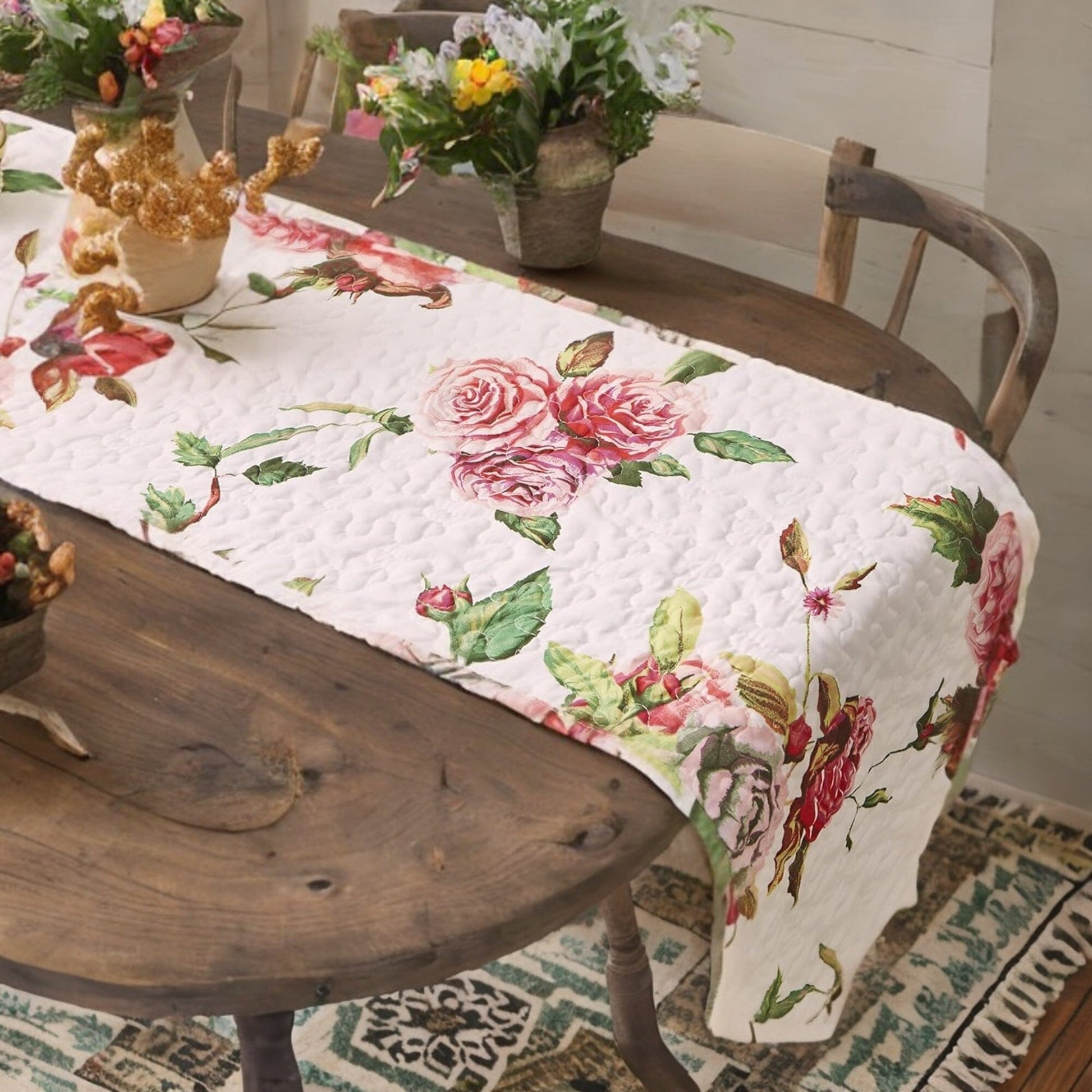 DaDa Bedding Romantic Roses Pink White Lovely Floral Quilted Dining Table Runner (879)-4