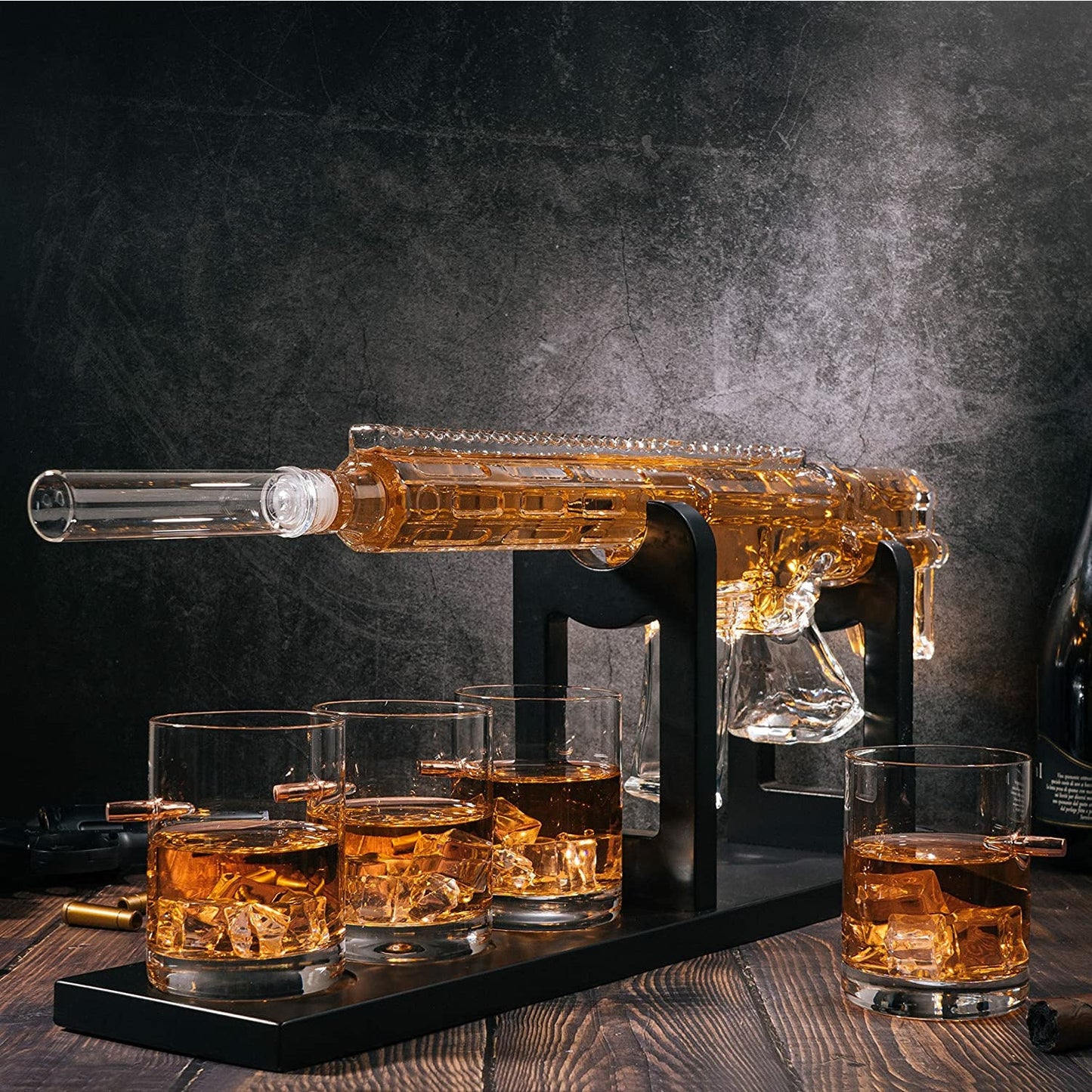 AR15 Whiskey Gun Decanter Set 1000 ml & 4 12oz Bullet Glasses-1