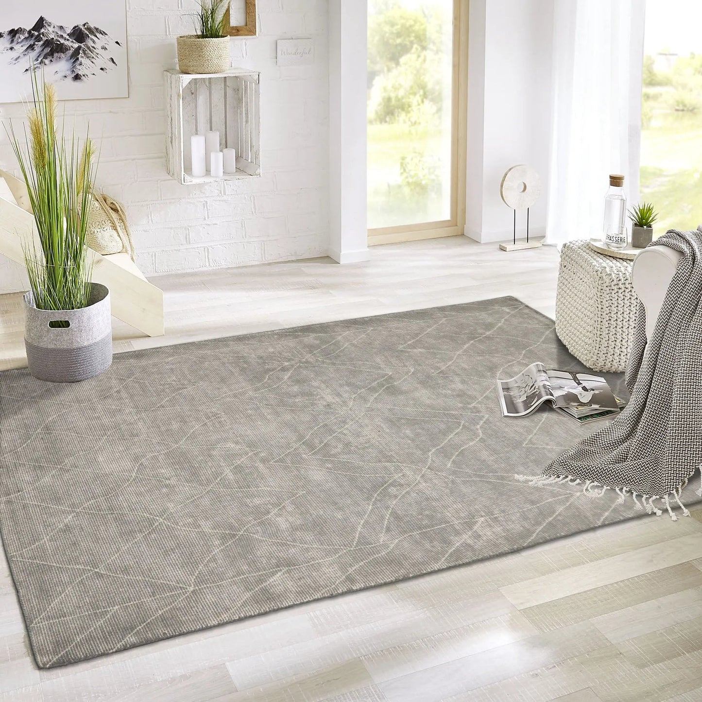 Hand Woven Rustic/Primitive Moroccan Wool Oriental Area Rug by LoomBloom 5x8-0