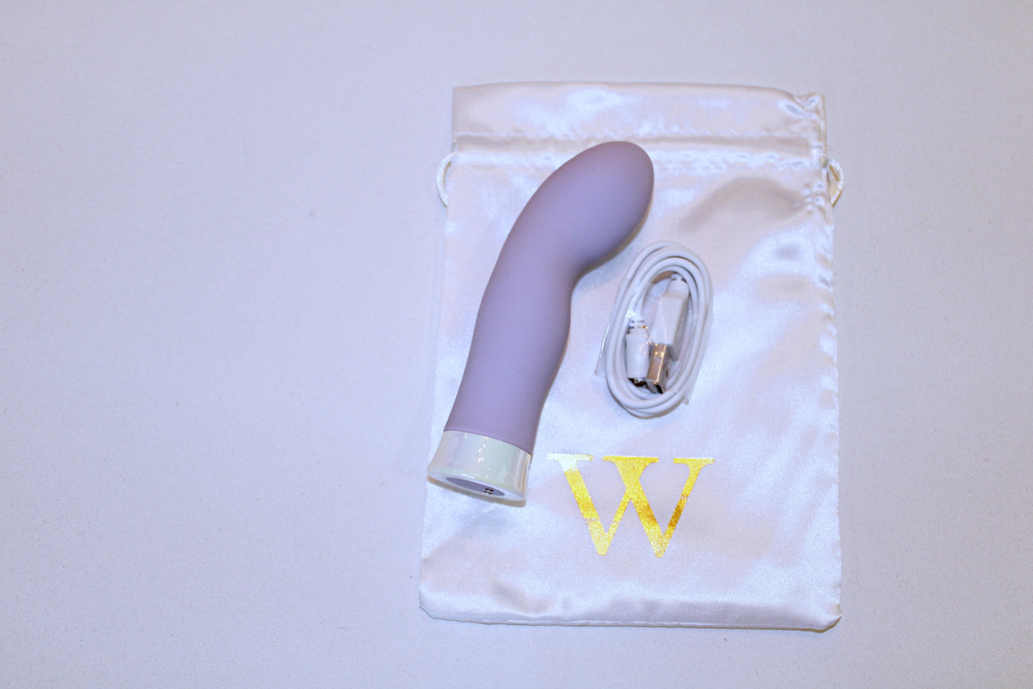 G-spot Massager - Small G-spot Vibrator AnnaPerenna | VForVibes