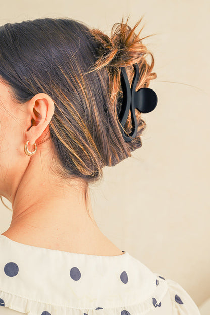 Black Wave Shape Matte Hair Claw Clip-2