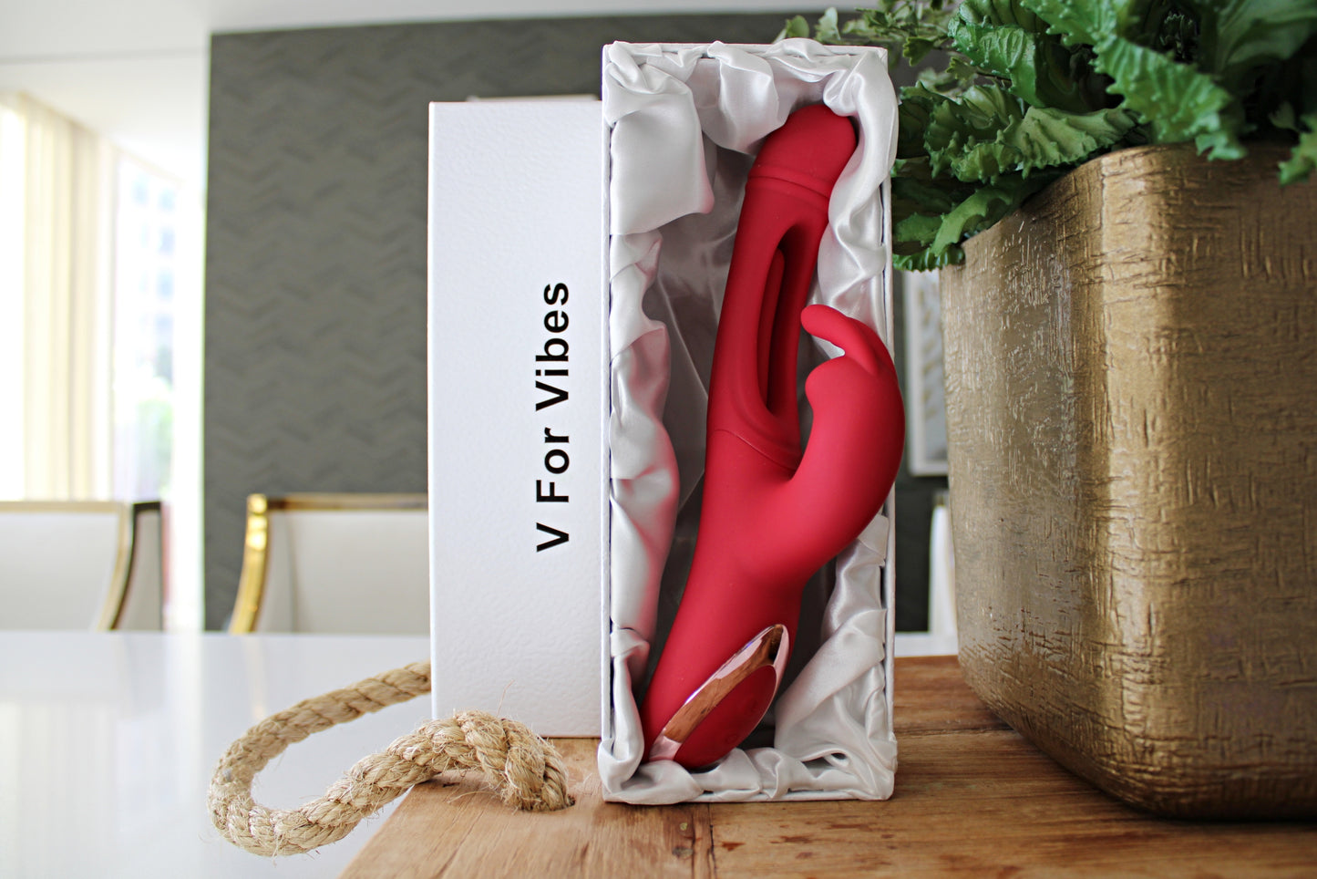 Bora Rabbit Tapping G-spot Vibrator | V For Vibes