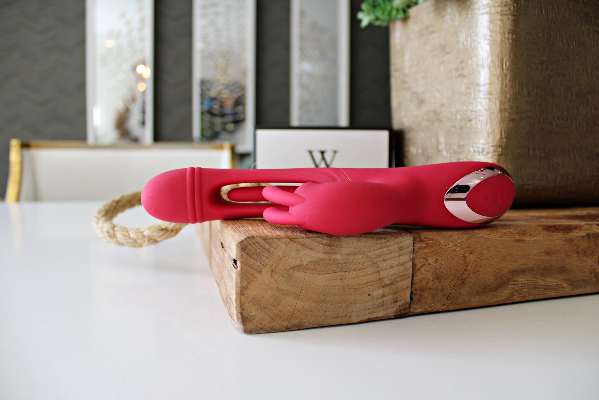 Bora Rabbit Tapping G-spot Vibrator | V For Vibes