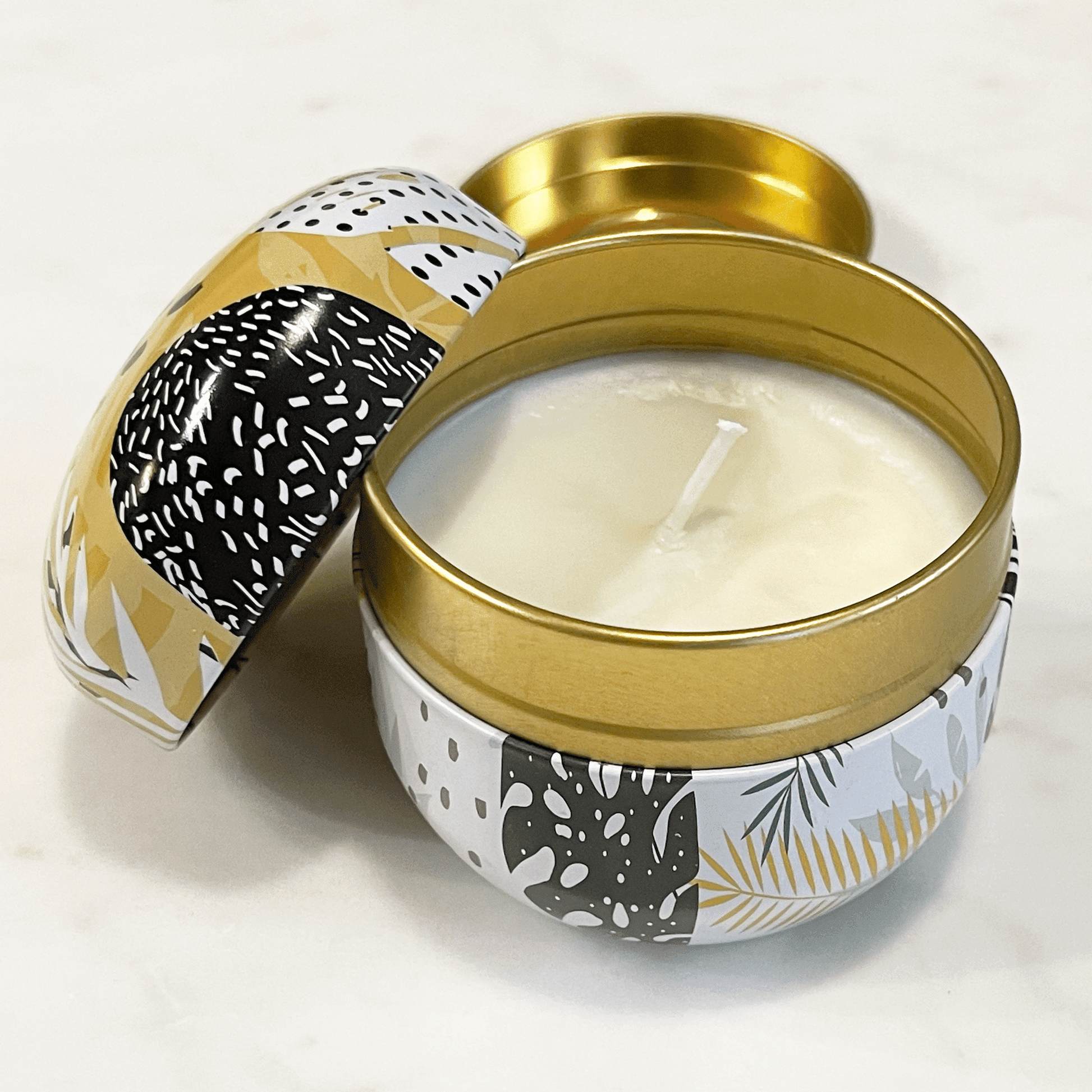Humanist Beauty Soy Candle - Relax and Unwind with Natural Fragrances