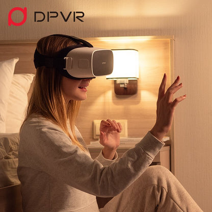 DPVR-Virtual-Reality-Headset-P1-man-watching-movie