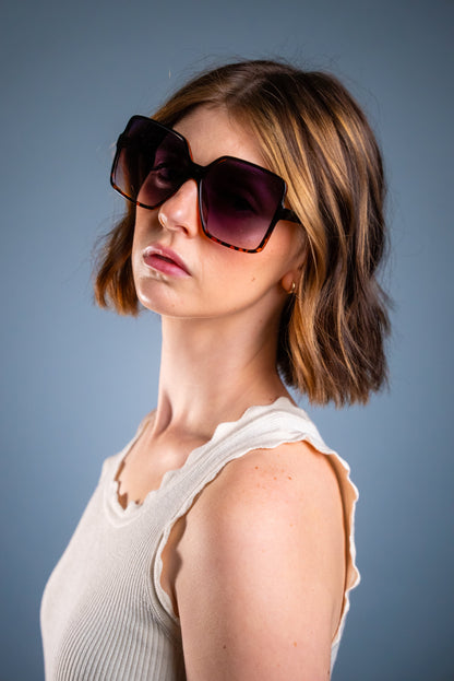 LADYBOSS SUNGLASSES - GLAMOURS-4