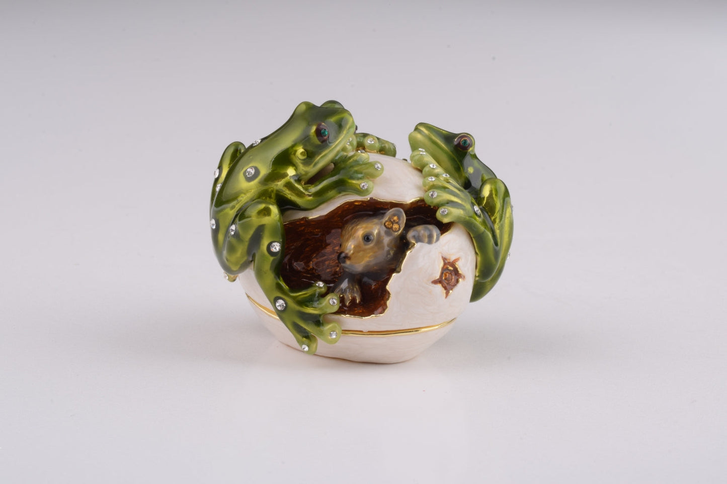 Frogs on white Egg including hidden mouse-4