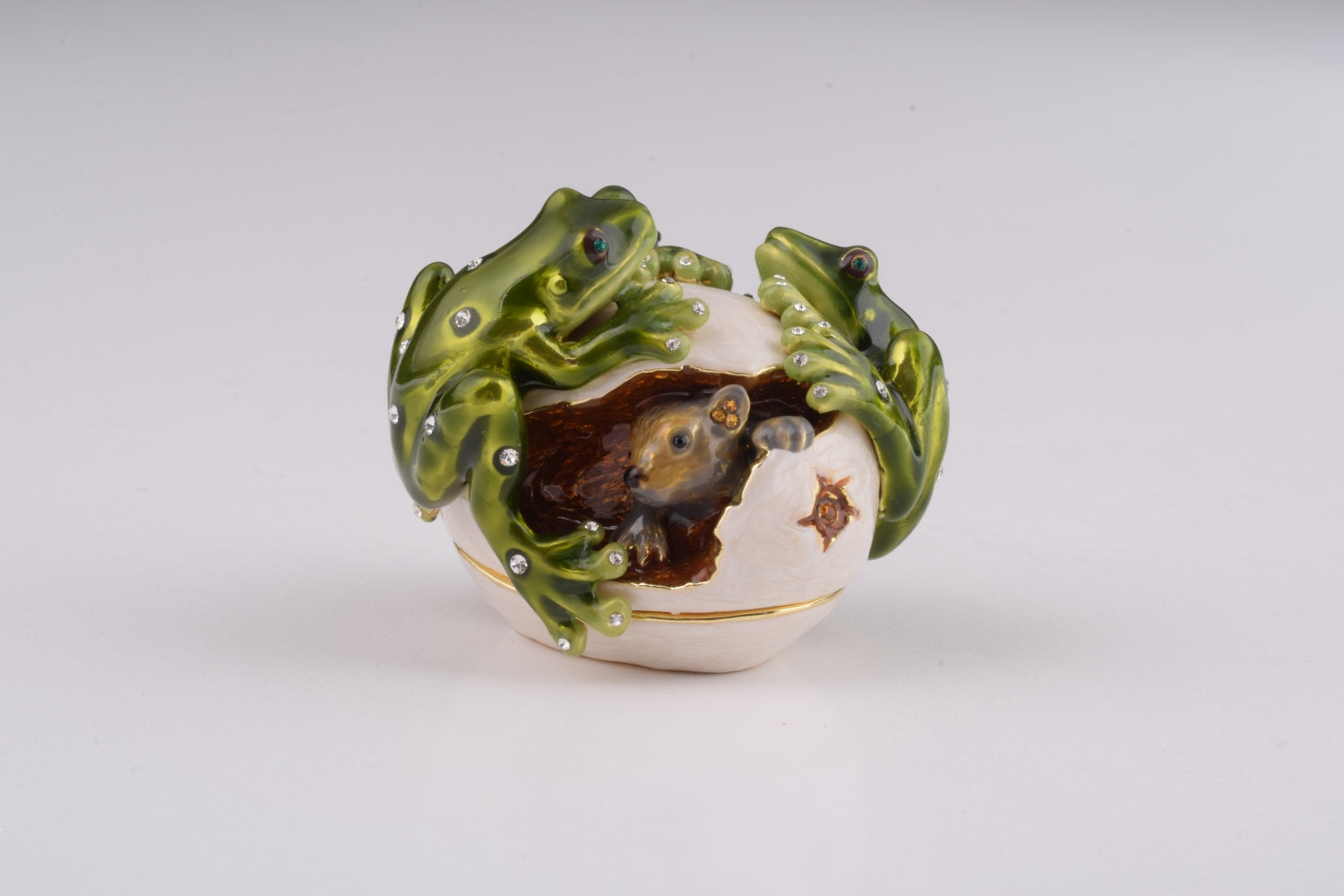 Frogs on white Egg including hidden mouse-4