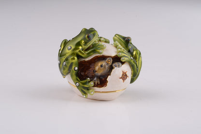 Frogs on white Egg including hidden mouse-4