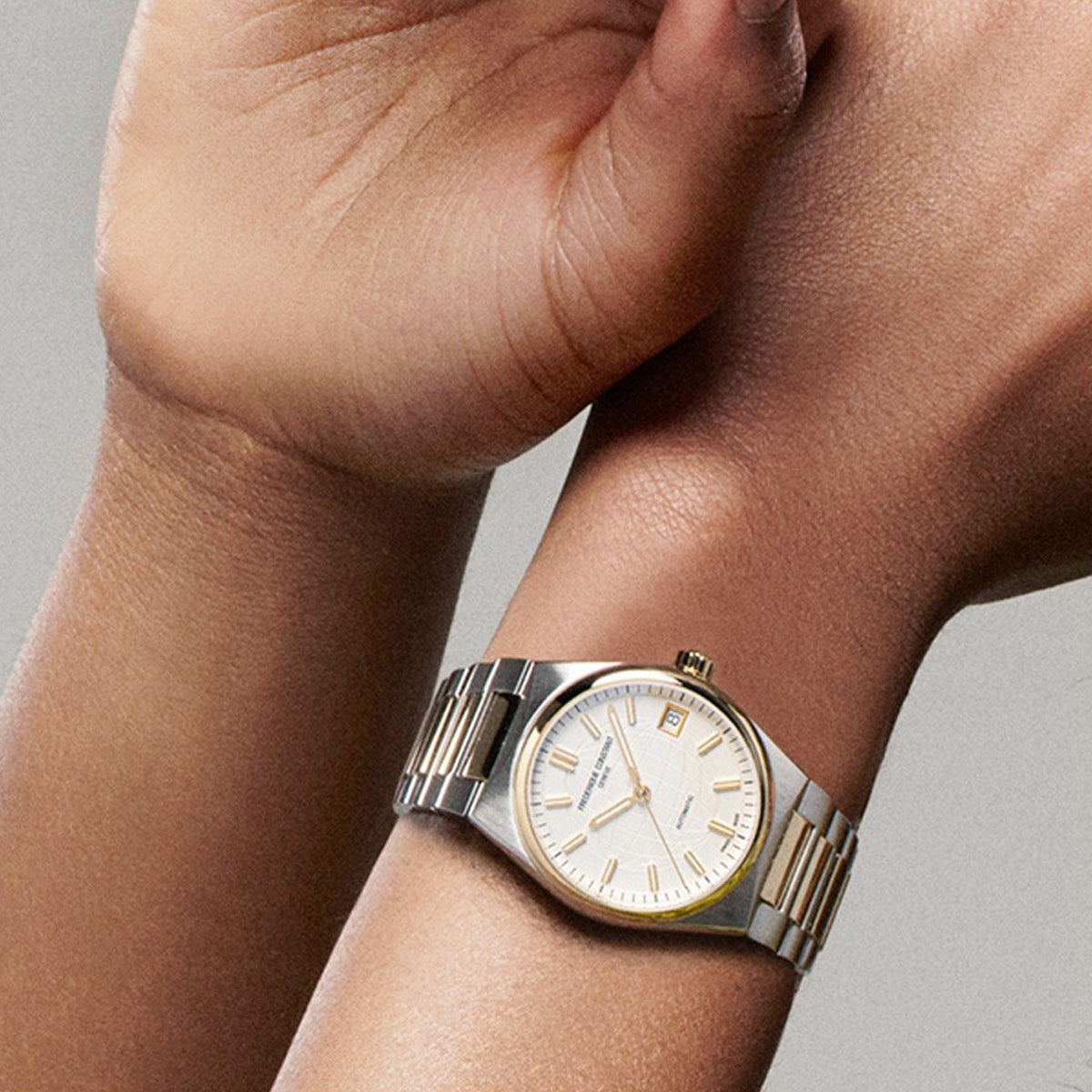 FREDERIQUE CONSTANT WATCHES Mod. FC-303V2NH3B-3