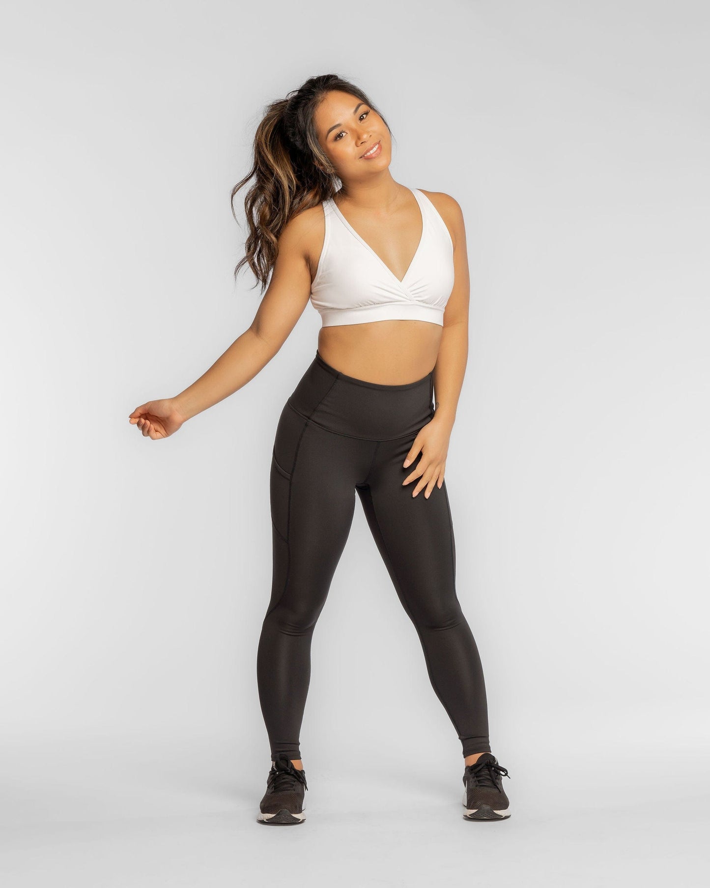 FaV Bra – No Headlights White-1