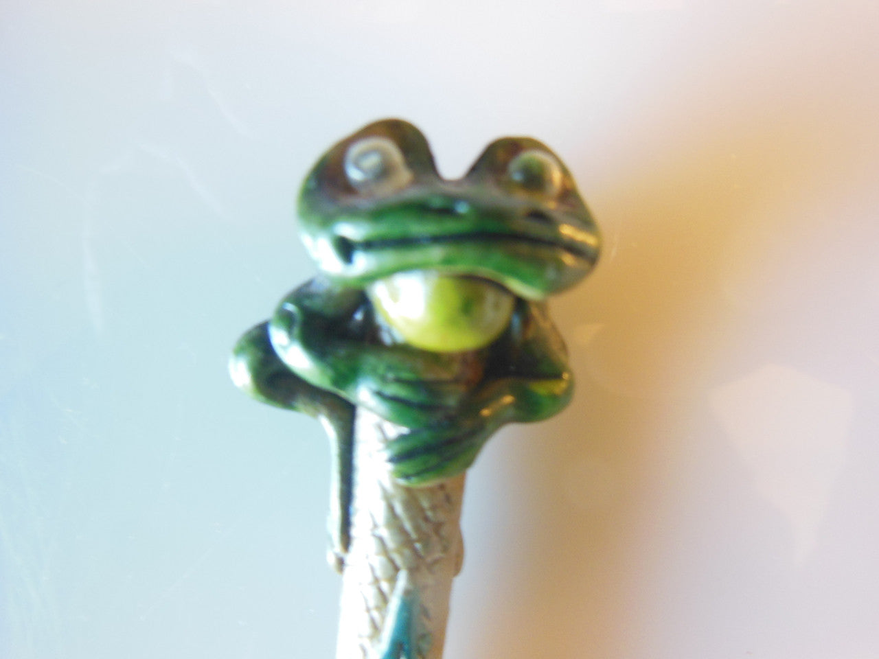 Funny Frog Pen from St Lucia-15