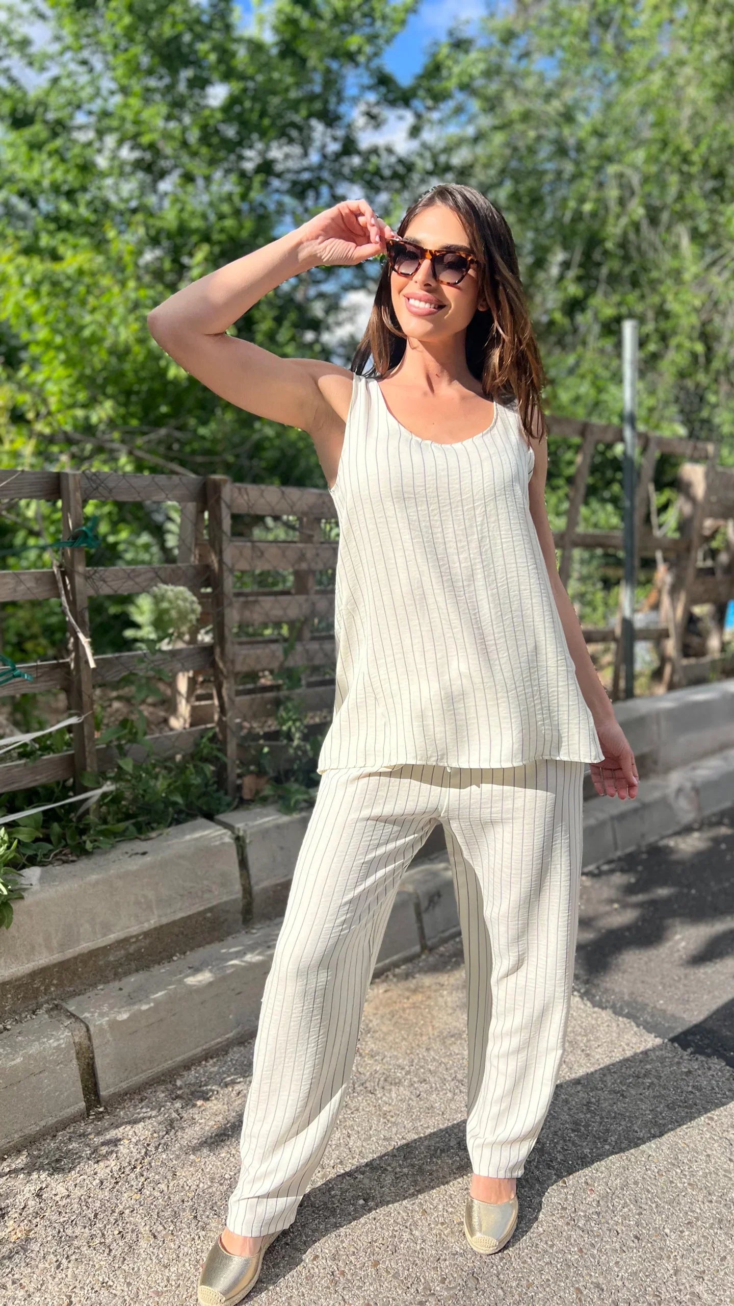 Conjunto pantalón y top en simil lino raya crudo-1