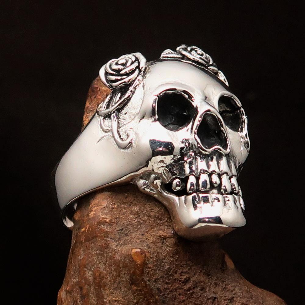 Excellent crafted Lady's Biker Granny Skull Ring - Sterling Silver 925-2