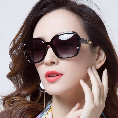 LADYBOSS SUNGLASSES - MAVENS (Black)-2